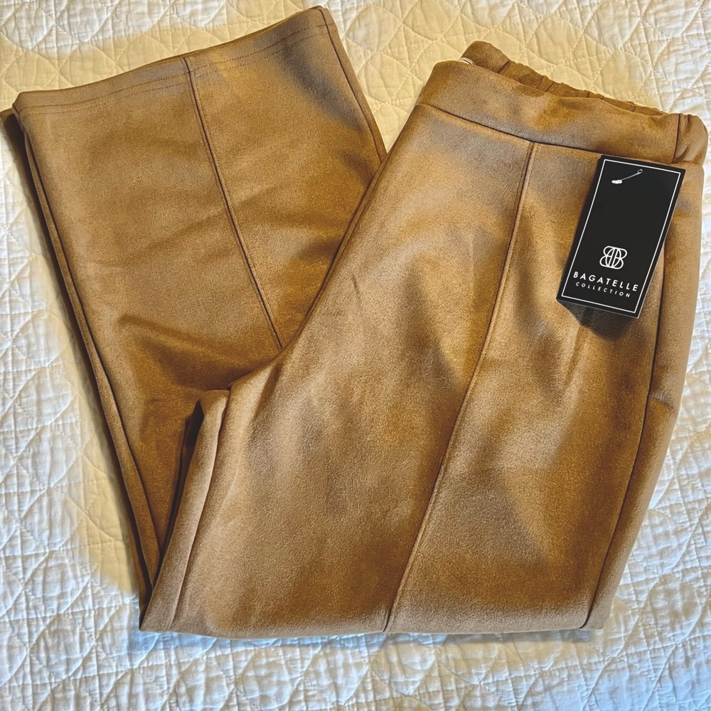 🍁BAGATELLE ~ Sueded ankle pants. - Picture 2 of 8